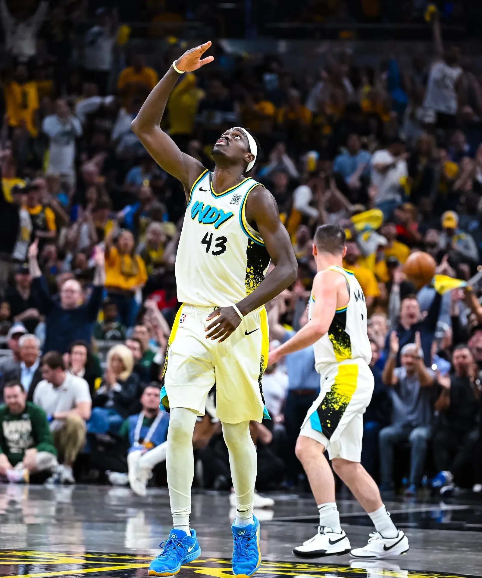 西亚卡姆重返赛场，重返赛场首场状态出色，TES观众沸腾！气势如虹延续的简单介绍-华体会官网