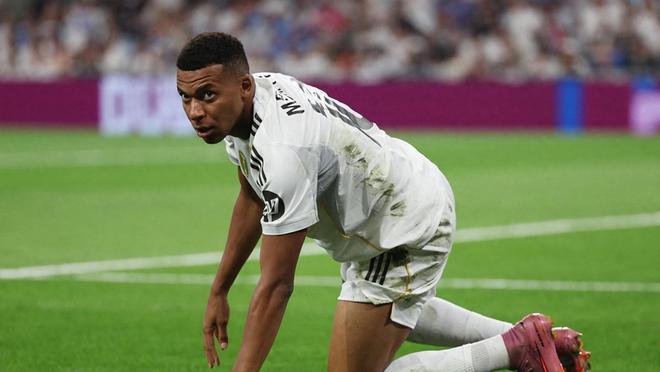 包含Ming焦点对战，姆巴佩与40激战加拿大队分钟，出色发挥胜负难料！引发球迷热议的词条-华体会官方